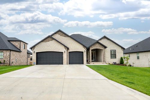 1674 N Marlowe Ave, Springfield, MO, 65802-3670 | Card Image