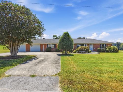 735 N Edgewood Drive, Sparta, TN, 38583 | Card Image