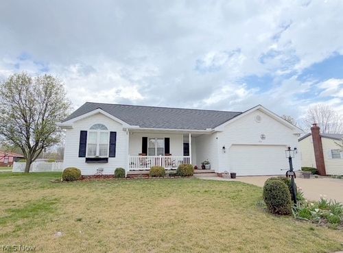 163 Bob Ed Harris Ave Sw, New Philadelphia, OH, 44663-7631 | Card Image