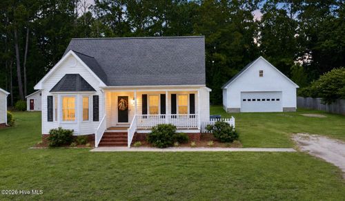 126 Edgewater Rd, Washington, NC, 27889-8573 | Card Image
