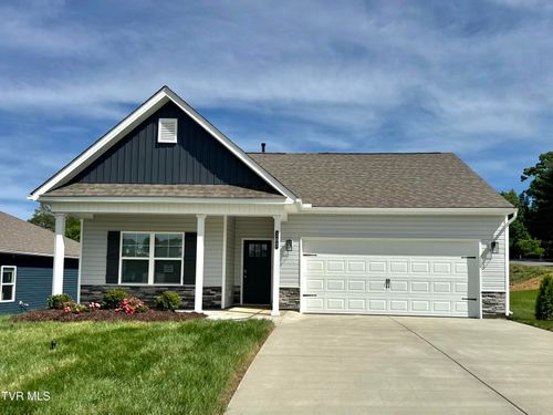202 Artist Ave, Johnson City, TN, 37615-2678 | Card Image