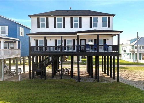 1326 Emerald Dr, Port Bolivar, TX, 77650-3434 | Card Image
