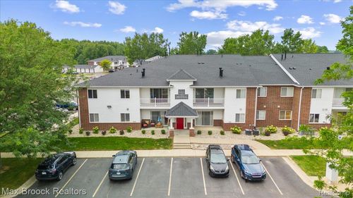 311 Carom Cir, Mason, MI, 48854-9371 | Card Image