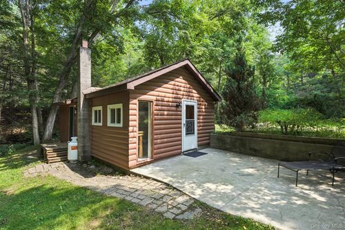 265 Oakland Valley Rd, Cuddebackville, NY, 12729-5151 | Card Image