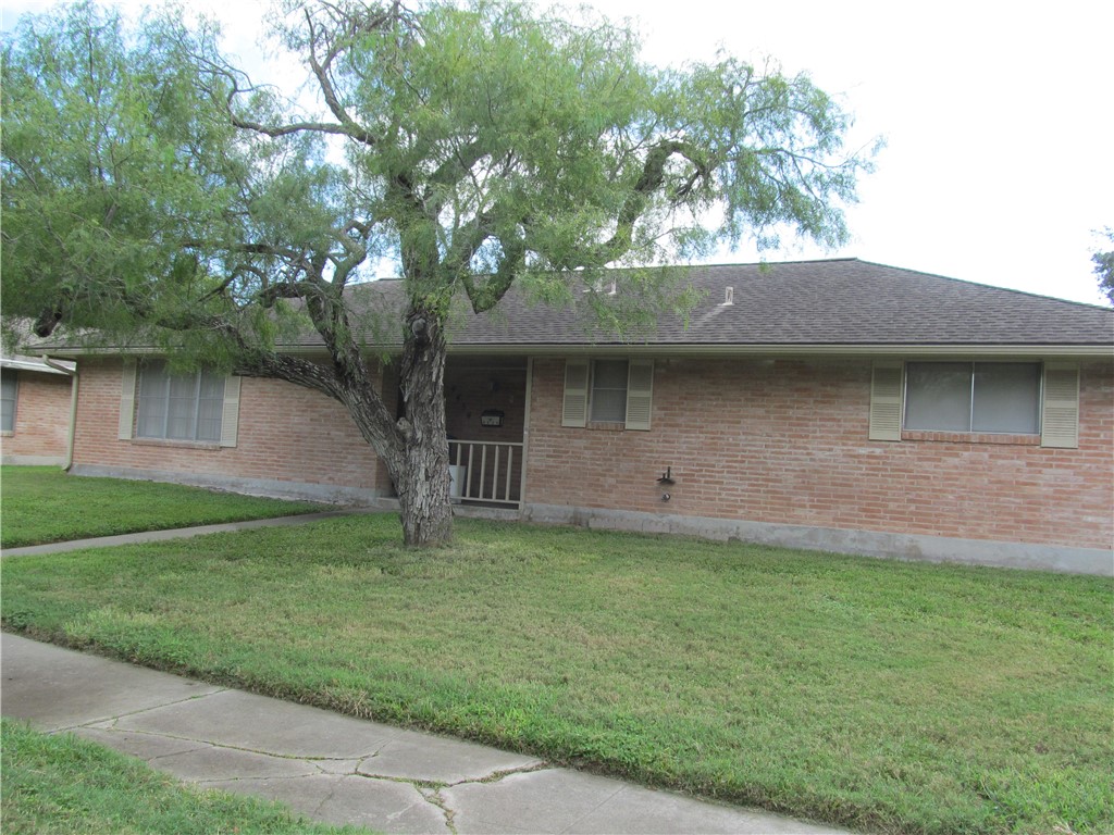 Dolphin Pl, Corpus Christi, TX 78411