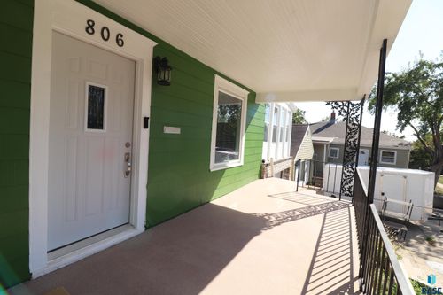 806 N Dakota Ave Avenue, Sioux Falls, SD, 57104 | Card Image