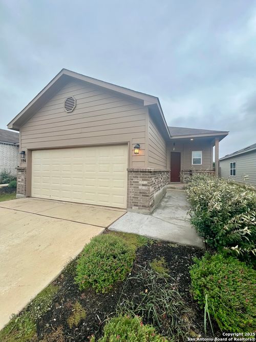 596 Jennifer Way, New Braunfels, TX, 78130-0349 | Card Image