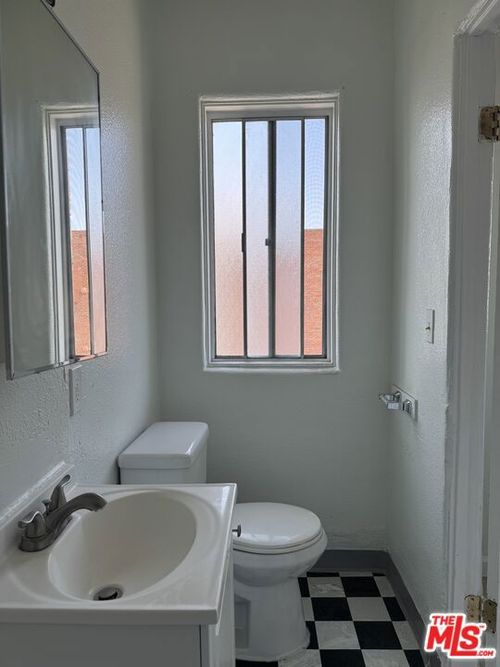 apt-406-920 S Hobart Blvd, Los Angeles, CA, 90006-1259 | Card Image