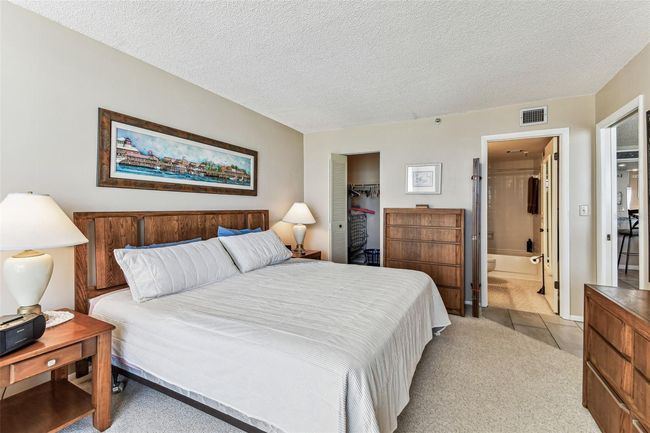 APT-504 - 15462 Gulf Blvd, Condo with 2 bedrooms, 2 bathrooms and null parking in MADEIRA BEACH FL | Image 33