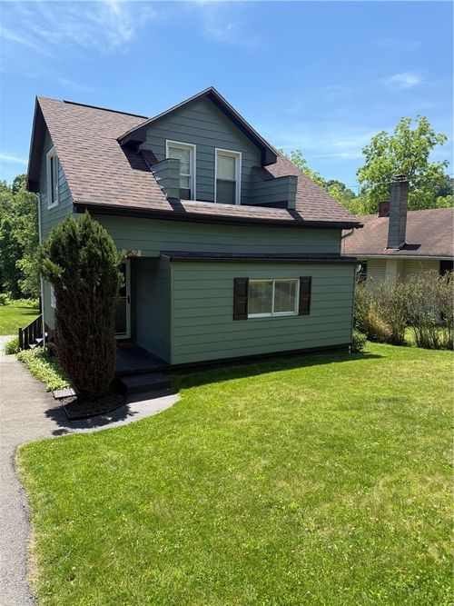 952 Hulton Rd, Verona, PA, 15147-3702 | Card Image