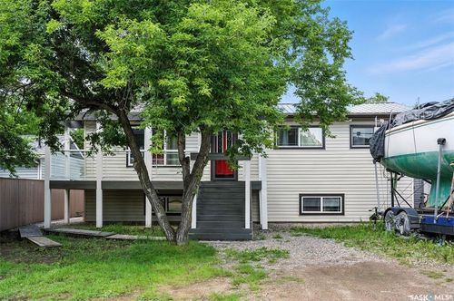 732 1st Ave N, Martensville, SK, S0K2T2 | Card Image