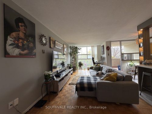 404-40 Homewood Avenue, Toronto, ON, M4Y2K2 | Card Image