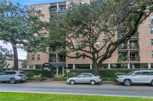 407-3915 Saint Charles Ave, New Orleans, LA, 70115-4679 | Card Image