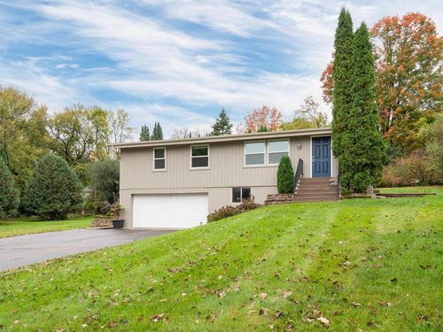 5826 Salisbury Ave, Minnetonka, MN, 55345-6039 | Card Image