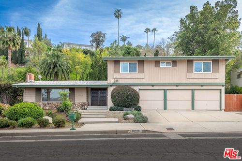 20164 Santa Rita St, Woodland Hills, CA, 91364-3544 | Card Image