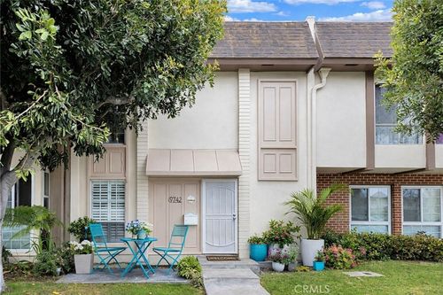 9742 Villa Pacific Dr, Huntington Beach, CA, 92646-7572 | Card Image
