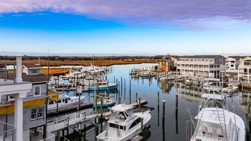 144 Rosemans Ln, Cape May, NJ, 08204-5276 | Card Image