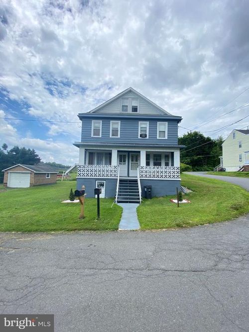 14 Theresa St, SHENANDOAH, PA, 17976-1435 | Card Image