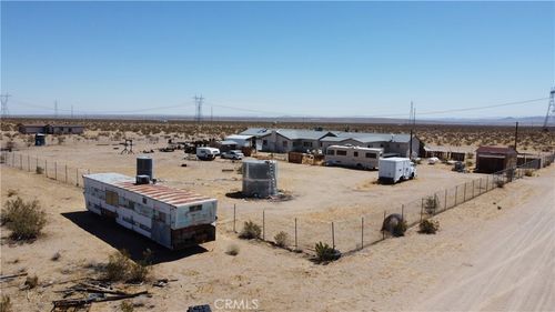 25330 Vancouver Ave, Adelanto, CA, 92301-9639 | Card Image