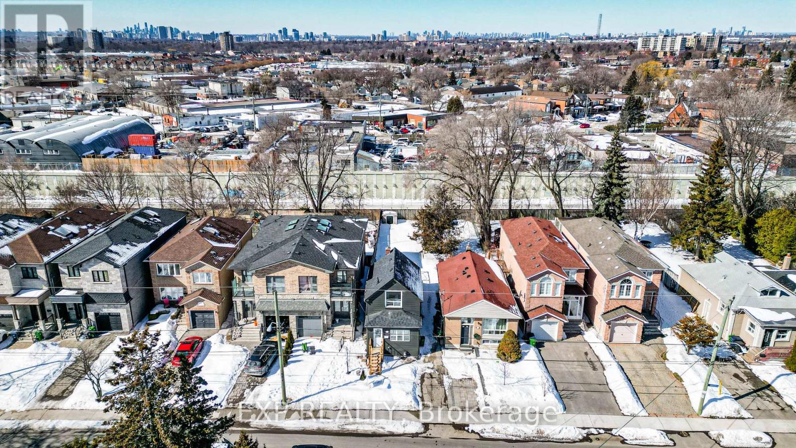 Residential in Toronto (Birchcliffe-Cliffside) 4