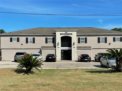 10-4854 Pontchartrain Dr, Slidell, LA, 70458-5822 | Card Image