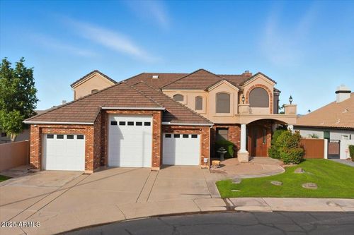 1748 E Queen Palm Dr, Gilbert, AZ, 85234-4924 | Card Image