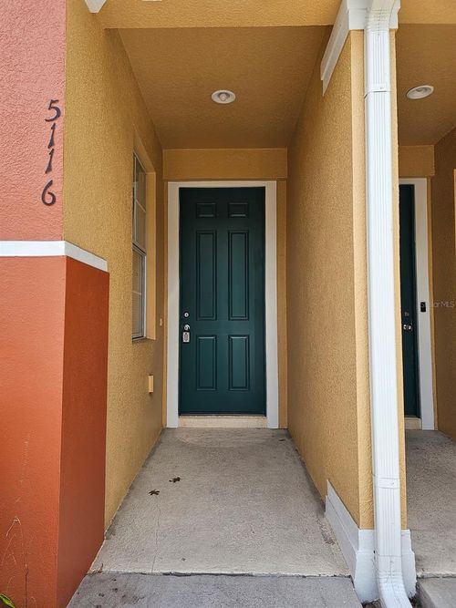 5116 Dominica Dr, KISSIMMEE, FL, 34746-5589 | Card Image