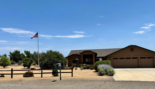 1187 Chuck Wagon Ln, Chino Valley, AZ, 86323-6375 | Card Image