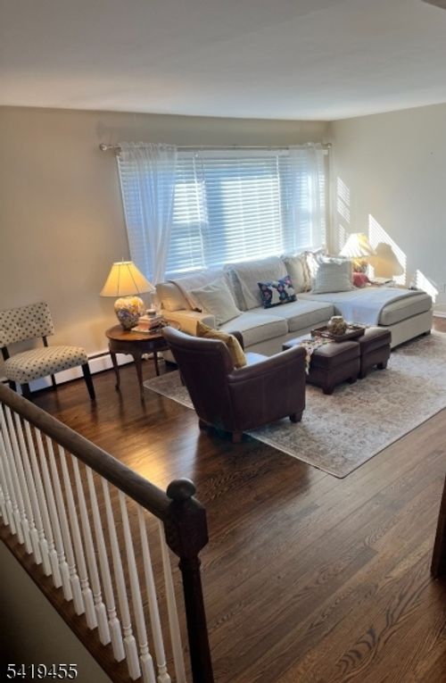 515 Pitney Pl, Morristown, NJ, 07960-6197 | Card Image