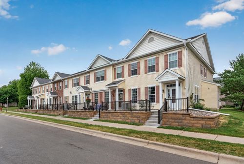 7606 11th St N, Oakdale, MN, 55128-5865 | Card Image