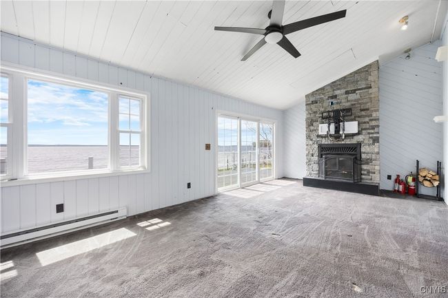 Living Room | Image 12