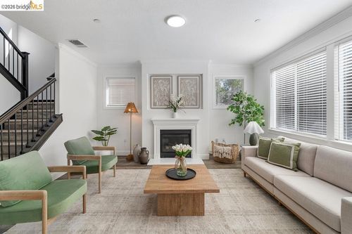 87 Greystone Pl, Pittsburg, CA, 94565 | Card Image