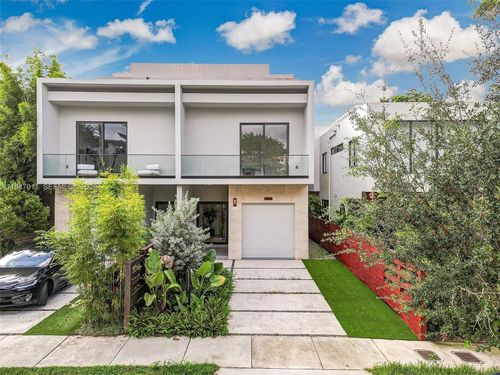 2980 Coconut Ave, Coconut Grove, FL, 33133-3726 | Card Image