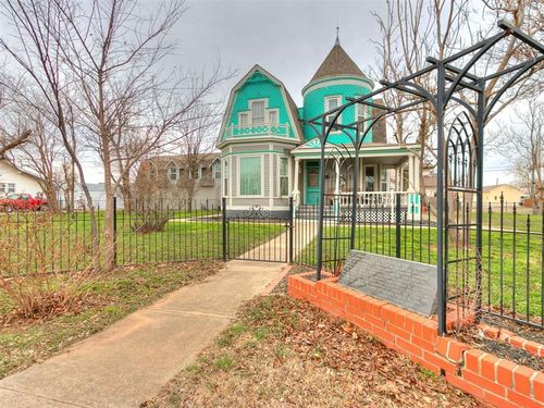 506 S Evans Ave, El Reno, OK, 73036-4630 | Card Image