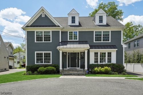 12 Monmouth Ct, Livingston, NJ, 07039-4317 | Card Image