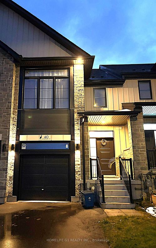 40 Sandstone St, Cambridge, ON, N1S0E5 | Card Image