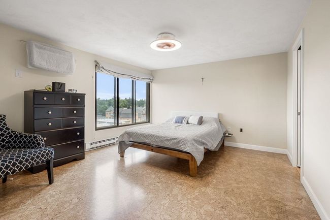 APT-8C - 55 River Rd, Condo with 2 bedrooms, 2 bathrooms and null parking in Manchester NH | Image 12