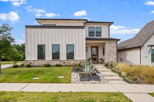 905 Eldorado St, Weatherford, TX, 76086-6068 | Card Image