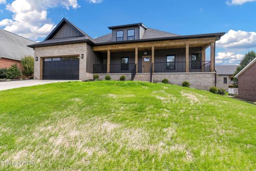 12123 Harvard Ln, Glade Spring, VA, 24340-5086 | Card Image
