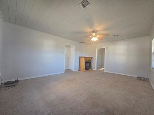 201 S Dixon Ave, Shawnee, OK, 74801-8075 | Card Image