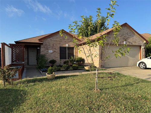 824 Mulder Dr, Arlington, TX, 76001-5904 | Card Image