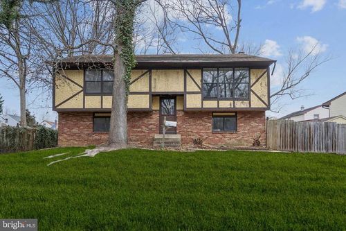 13 Hidden Dr, LINDENWOLD, NJ, 08021-3201 | Card Image