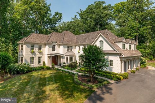 7426 Dulany Dr, MCLEAN, VA, 22101-2715 | Card Image