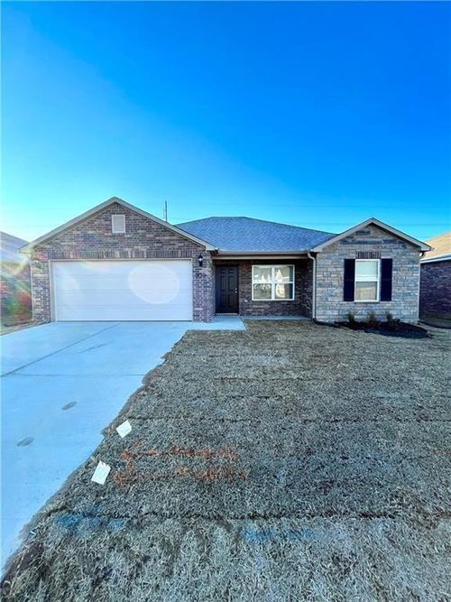 909 Egret Road, Fayetteville, AR, 72701 | Card Image