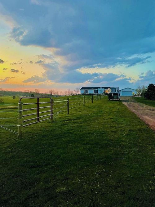 E8946 Hwy 22, Bear Creek, WI, 54922 | Card Image