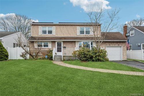3634 Summer Dr, Wantagh, NY, 11793-2780 | Card Image