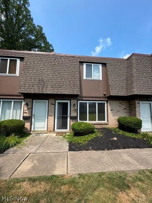 88-6400 Center St, Mentor, OH, 44060-4138 | Card Image