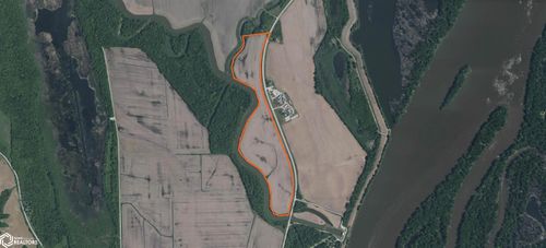 0000 Country Ct, Muscatine, IA, 52761 | Card Image