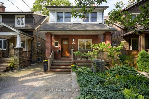 22 Beck Ave, Toronto, ON, M4C4L5 | Card Image