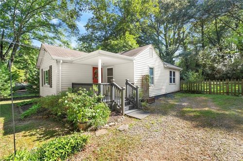 701 Milton St, Scottdale, GA, 30079-1015 | Card Image